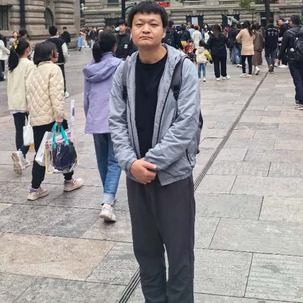 新疆残疾人帅哥真诚相亲找对象，香港征婚相亲网
