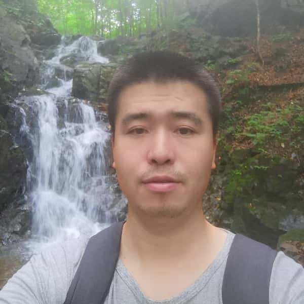 35岁岁辽宁单身帅哥 - 香港吉缘网